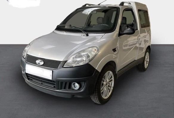 459927452_540821515126565_6066865654035332252_n.jpg LIGIER XTOO CARGO 2011 40,450Km Diesel – Image 1
